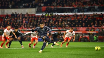 ماركا تنتقد ريال مدريد بعد تعادله مع جيرونا أداء مخيب بلا مستوى كروي واللاعبون يظهرون علامات الإرهاق 1